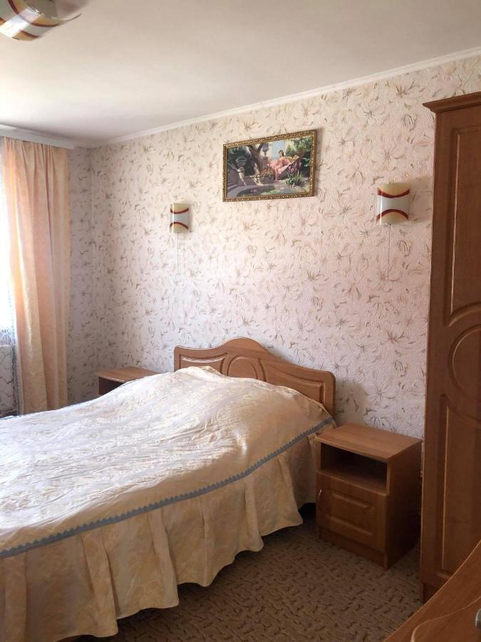 Садиба Диво Квітка タターリウ エクステリア 写真